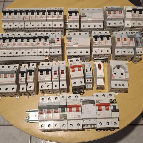 Legrand relays and circuit breakers