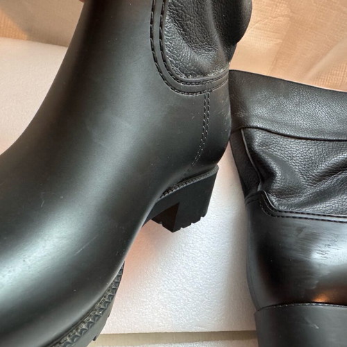 Feng Shoe No 39 black leather boots used