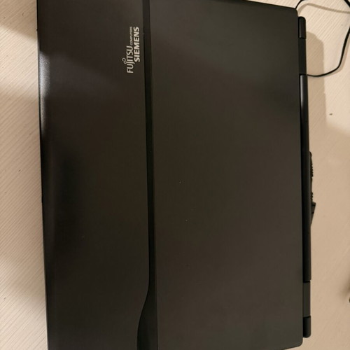 Fujitsu Siemens AMILO Pi 2540 laptop, Windows, 15-inch