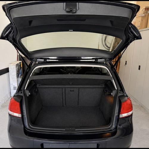 Volkswagen Golf TSi 2010, black, manual, 1390cc petrol