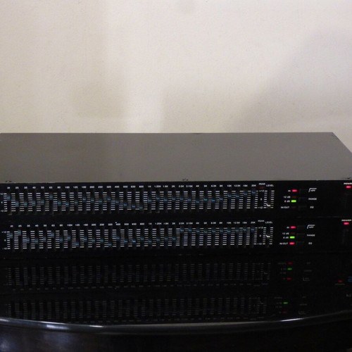 Steven PEQ-3300M Stereo Graphic Equalizer used, 2x31 band