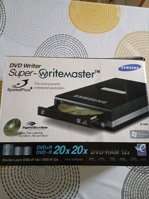 Samsung Super-Write Master external DVD writer model SE-S204 new