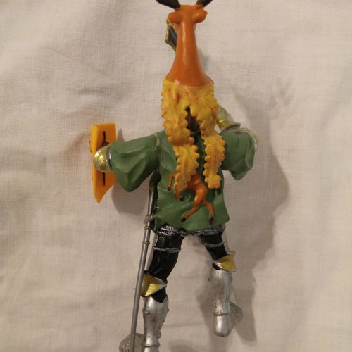 Plastoy Knight Figure like new, green and yellow
