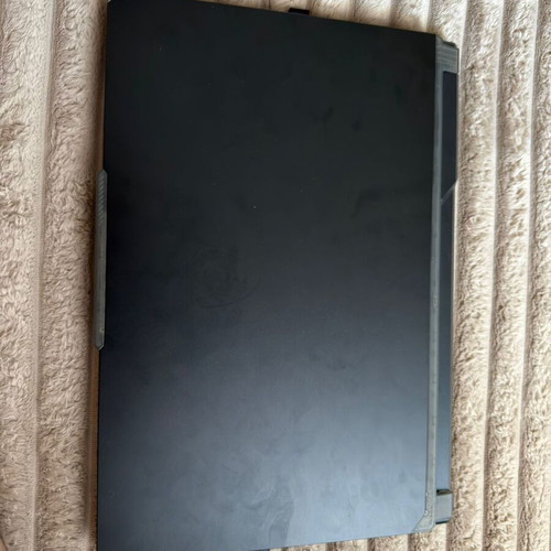 MSI Cyborg 15 Laptop like new, 15.6" 144Hz, RTX 4050