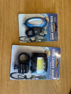 Set of front bike lights