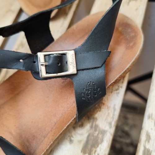 Yokono anatomical leather sandals size 38, like new, black