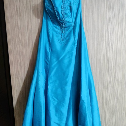 Strapless satin dress turquoise like new with embroidery and rhinestones