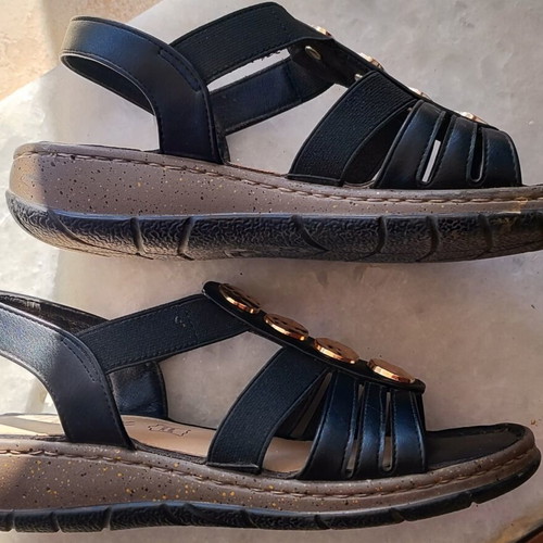 Parex leather summer sandals for girls size 36 like new, black with gold circles