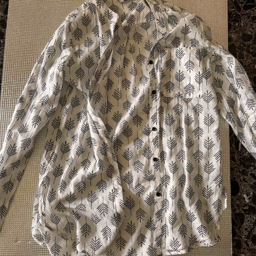 Patiskha women's shirt No S white with black patterns like new