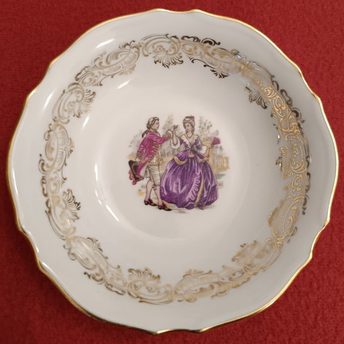 Porcelain bowls white set of 6 like new with French luxury decoration