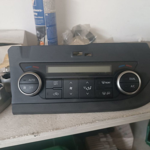 A/C Controls for Toyota Auris '12-'15, like new, code 75F542
