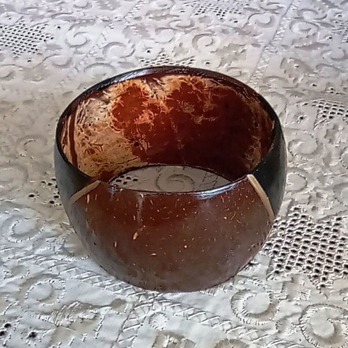 Vintage wide bracelet made of coconut shell, geometric boho style, like new