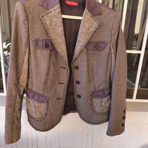 Women's wool jacket brown medium like new, short