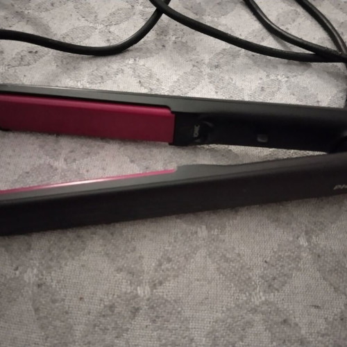 Philips Hair Straightener HP8320 used
