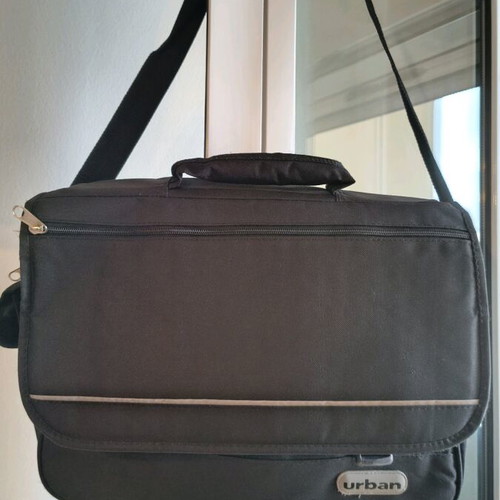 Urban laptop bag like new, black