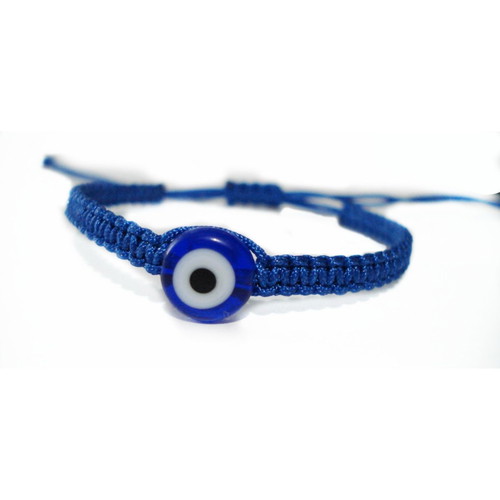 Flat eye macrame bracelet