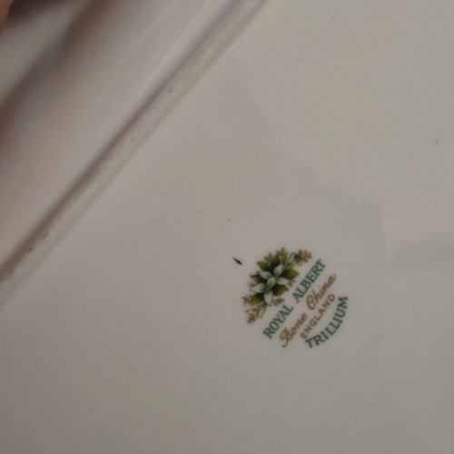 Royal Albert Trillium porcelain platter like new