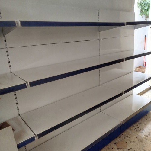 Shelf 4 positions used