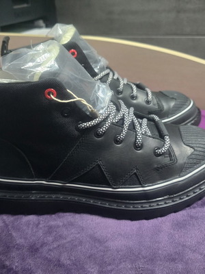Diesel H-Shiroki boots size 43, black