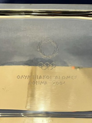 Διακοσμητικό ταψάκι Ολυμπιακοί Αγώνες Αθήνα 2004 σαν καινούργιο