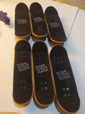 Φιγούρες και ζωάκια Tech Deck μεταχειρισμένα