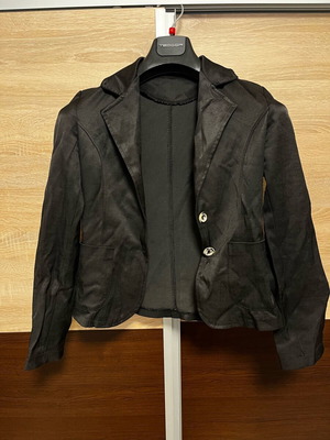 Women's blazer like new, size M, black
