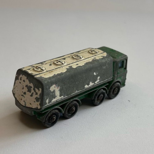 Matchbox Series Lesney No 32 Leyland Petrol Tanker μεταχειρισμένο