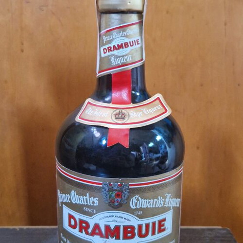 Drambuie liqueur new, sealed