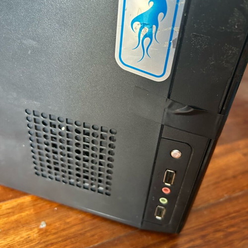 Computer used, functional, useful for spare parts, RAM 2 chipx4