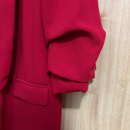 Stradivarius red suit like new