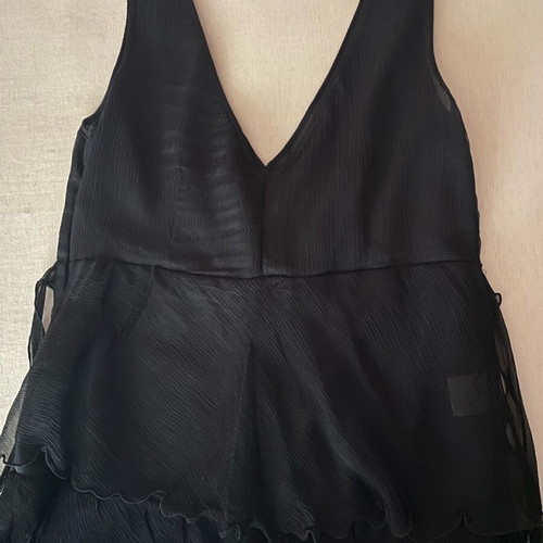 Lussile sleeveless black top like new, size M