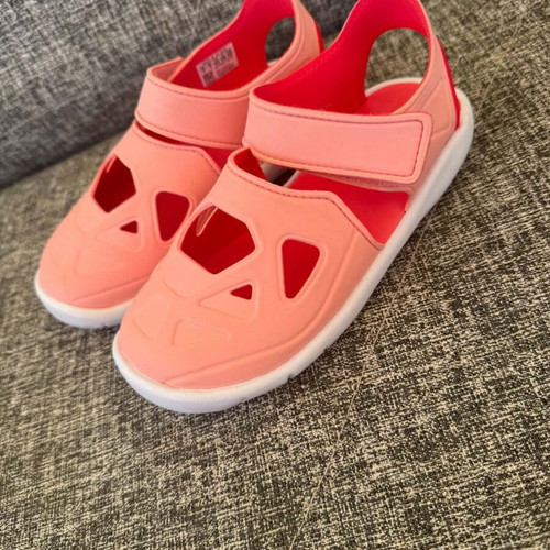 Adidas Fortaswim 2.0 sandals for girls size 33 like new, pink