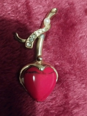 old heart pin, final price 3 euros