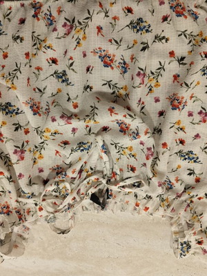 Crop top L used, white floral by Bershka