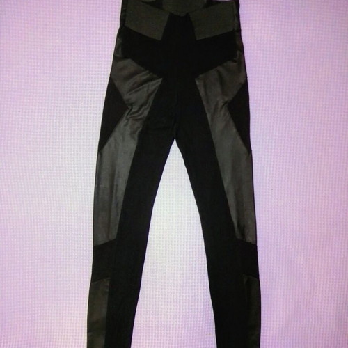 Women's black leggings XS new with vinyl patterns
