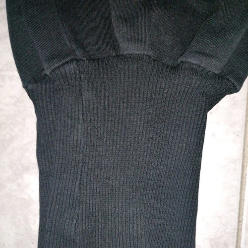 Black sportswear used, size L, elastic good quality