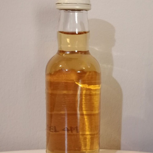 Μπουκάλι Ουίσκι The Famous Grouse μίνι μεταχειρισμένο, γεμάτο και σφραγισμένο