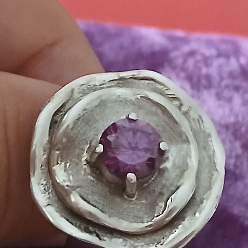Ring with amethyst silver 925, 9.5 grams, like new