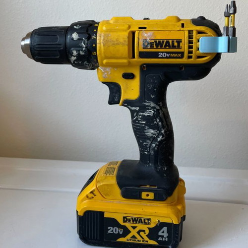 Dewalt screwdriver bit holder new, 3D printed