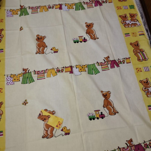Children's bedding set with teddy bears used