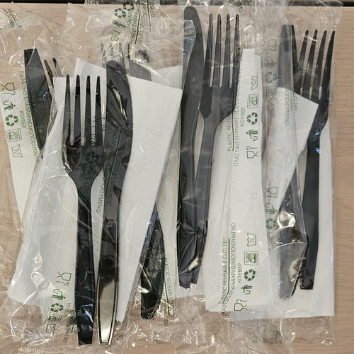 Individual Cutlery Set new, pack of 10 with knife, fork, napkin