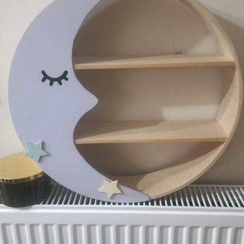 Decorative wall shelf like new for children's nursery room