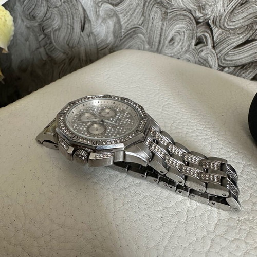 Bulova Crystal Swarovski Watch 41.5mm like new, unisex, silver