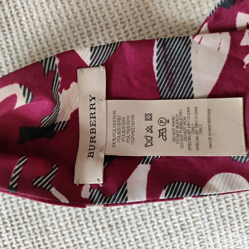 Burberry heart nova check head band like new, multicolor