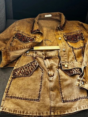 Set Denim jacket and skirt Newtendy with strass, like new