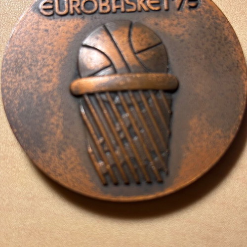 Medal 1973 FIBA Basketball Championships like new