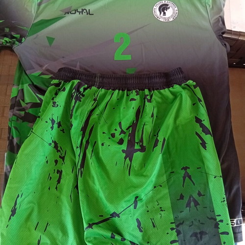 Milon Neas Smyrnis full kit size Large like new, authentic