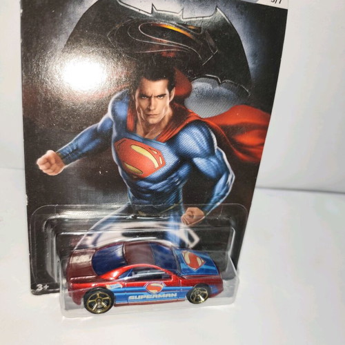 Hot Wheels Diecast DC Superheroes Superman Muscle Tone 1:64 New