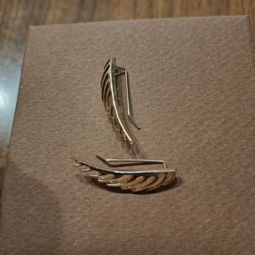 Wings earrings new, gold-colored ear-cuff feathers