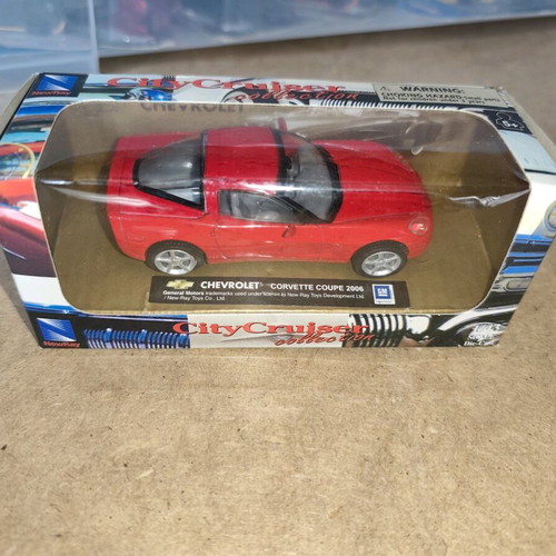 New Ray Chevrolet Corvette Coupe 2006 1:43 Scale Miniature New
